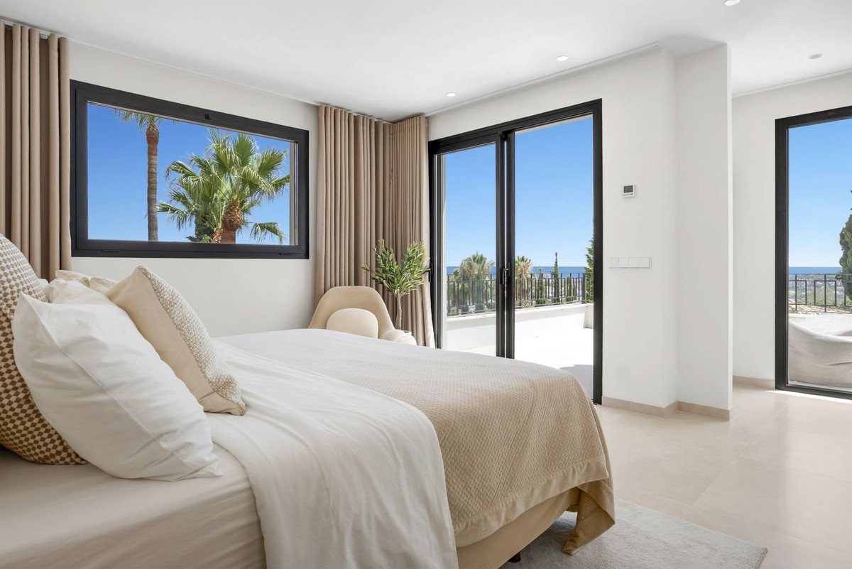 Master bedroom with sea view and access to private terrace